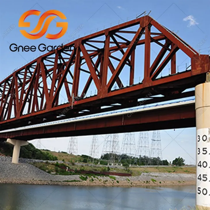 สะพานคนเดินเหล็กคอร์เทน