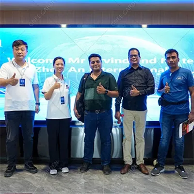 พนักงาน Gnee Garden ยินดีต้อนรับลูกค้าชาวอินเดียอย่างอบอุ่น