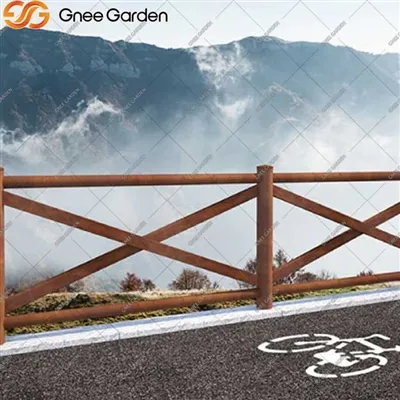 การจัดสวนที่ทันสมัยด้วยรั้วเหล็กคอร์เทน